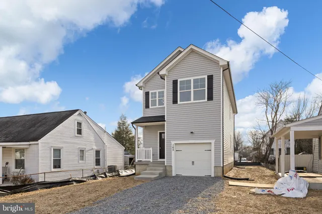 $439,900 | 165 Bend Farm Road, Fredericksburg, VA 22408