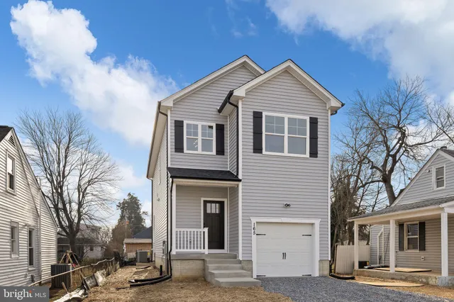 $439,900 | 165 Bend Farm Road, Fredericksburg, VA 22408