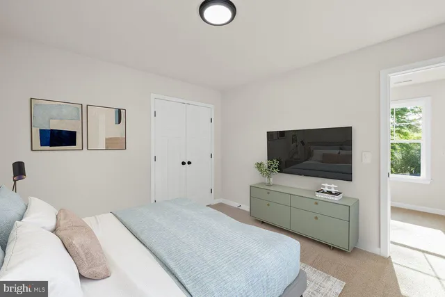 $439,900 | 165 Bend Farm Road, Fredericksburg, VA 22408