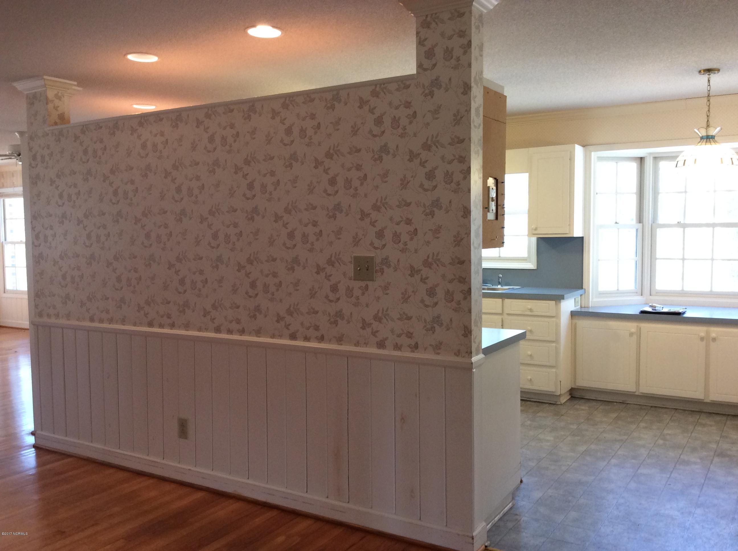 115 Patricia Road Washington, NC 27889 - Photo 14 of 47 20170224_165502699_iOS