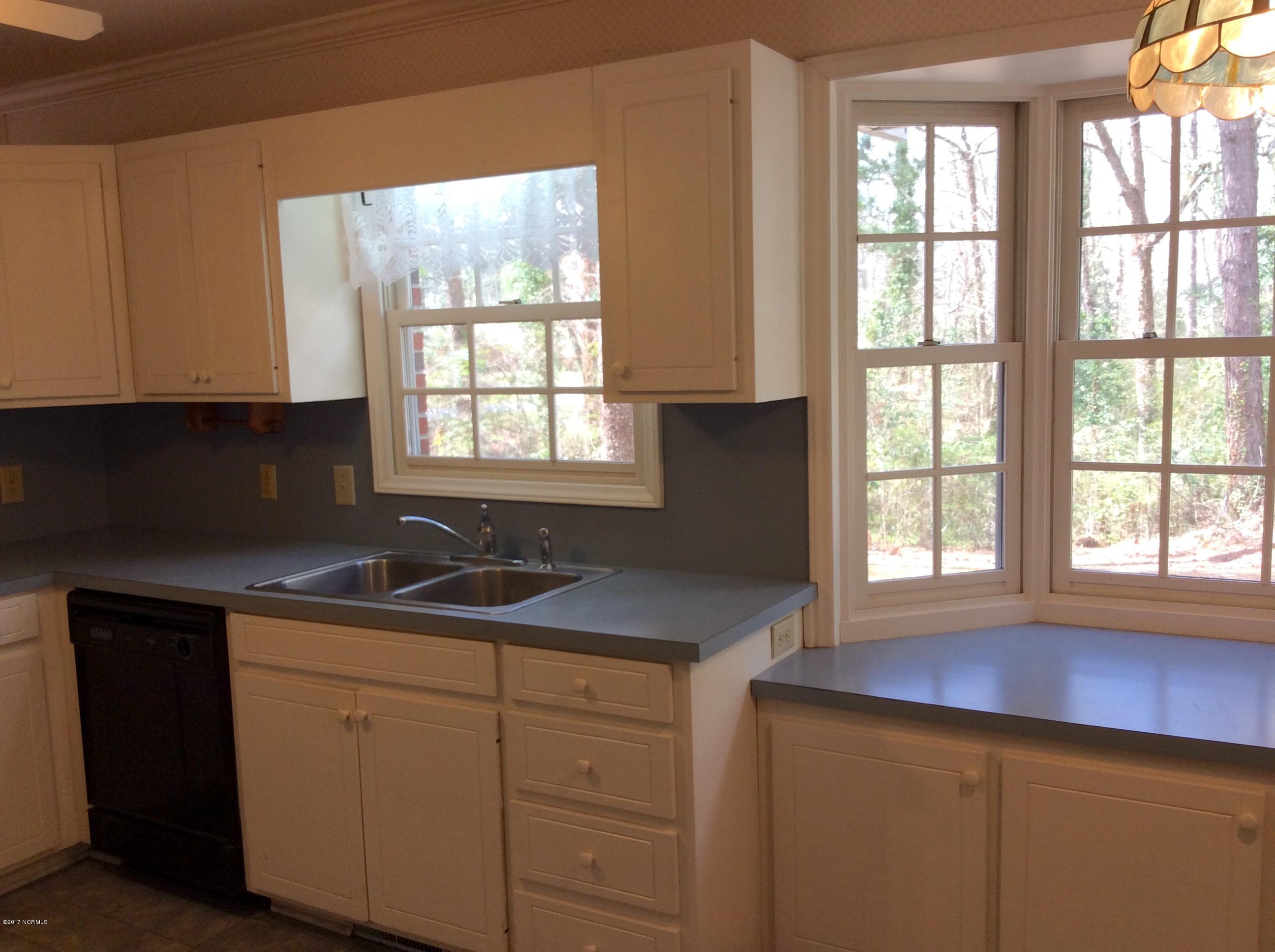 115 Patricia Road Washington, NC 27889 - Photo 16 of 47 20170224_165148201_iOS