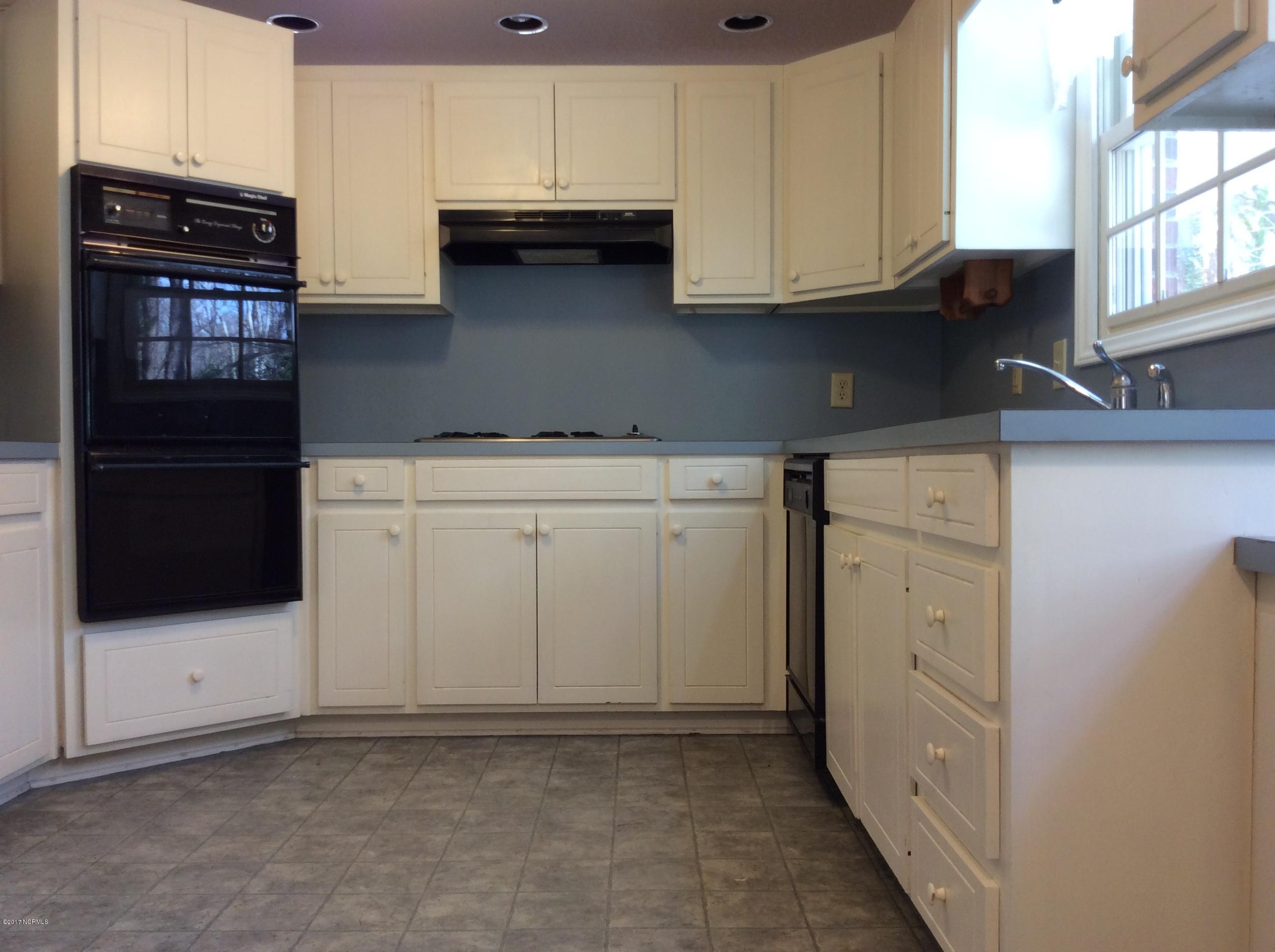 115 Patricia Road Washington, NC 27889 - Photo 17 of 47 20170224_165317009_iOS