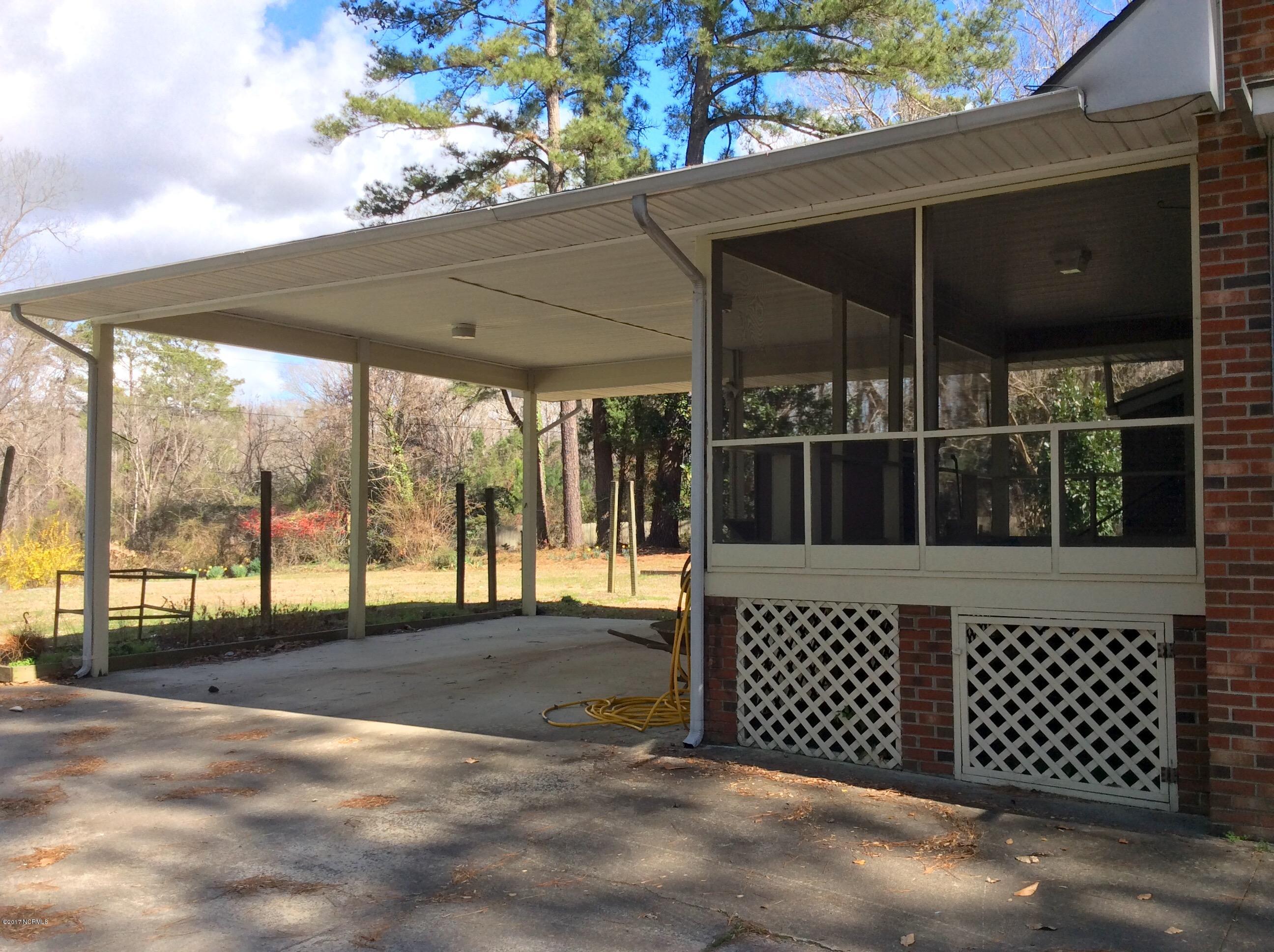 115 Patricia Road Washington, NC 27889 - Photo 4 of 47 20170224_175948697_iOS