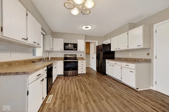 $235,000 | 3483 South County Road 25 West, Greencastle, IN 46135