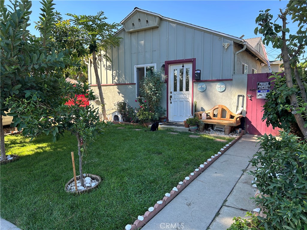 8139 Etiwanda Avenue Reseda, CA 91335 - Photo 1 of 10