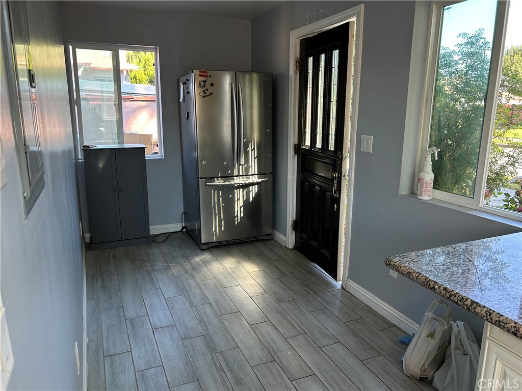 8139 Etiwanda Avenue Reseda, CA 91335 - Photo 7 of 10