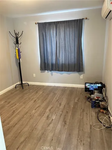 $1,800 | 8139 Etiwanda Avenue, Reseda, CA 91335