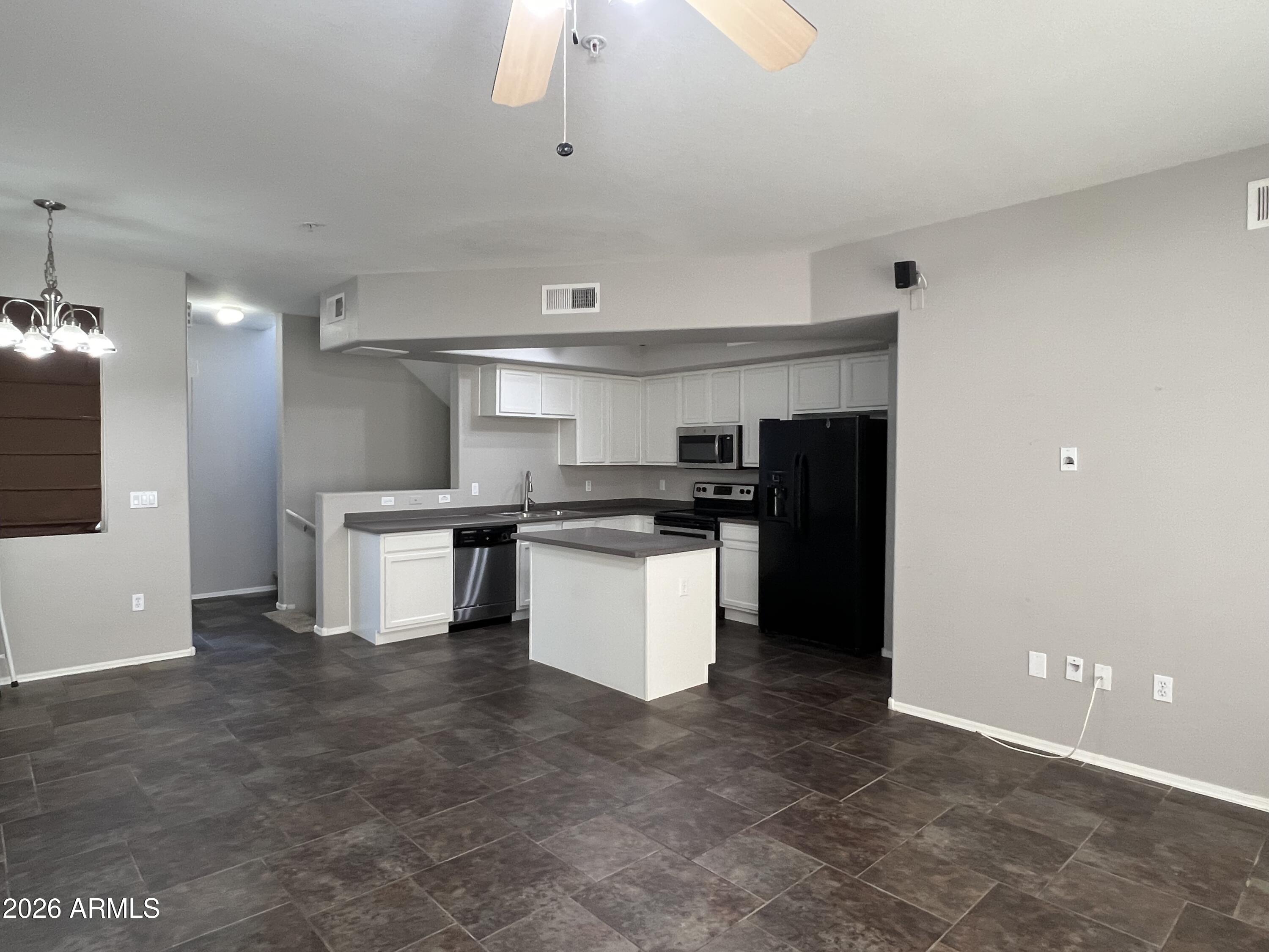 2150 West Alameda Road, Unit 1403 Phoenix, AZ 85085 - Photo 4 of 31 IMG_4105