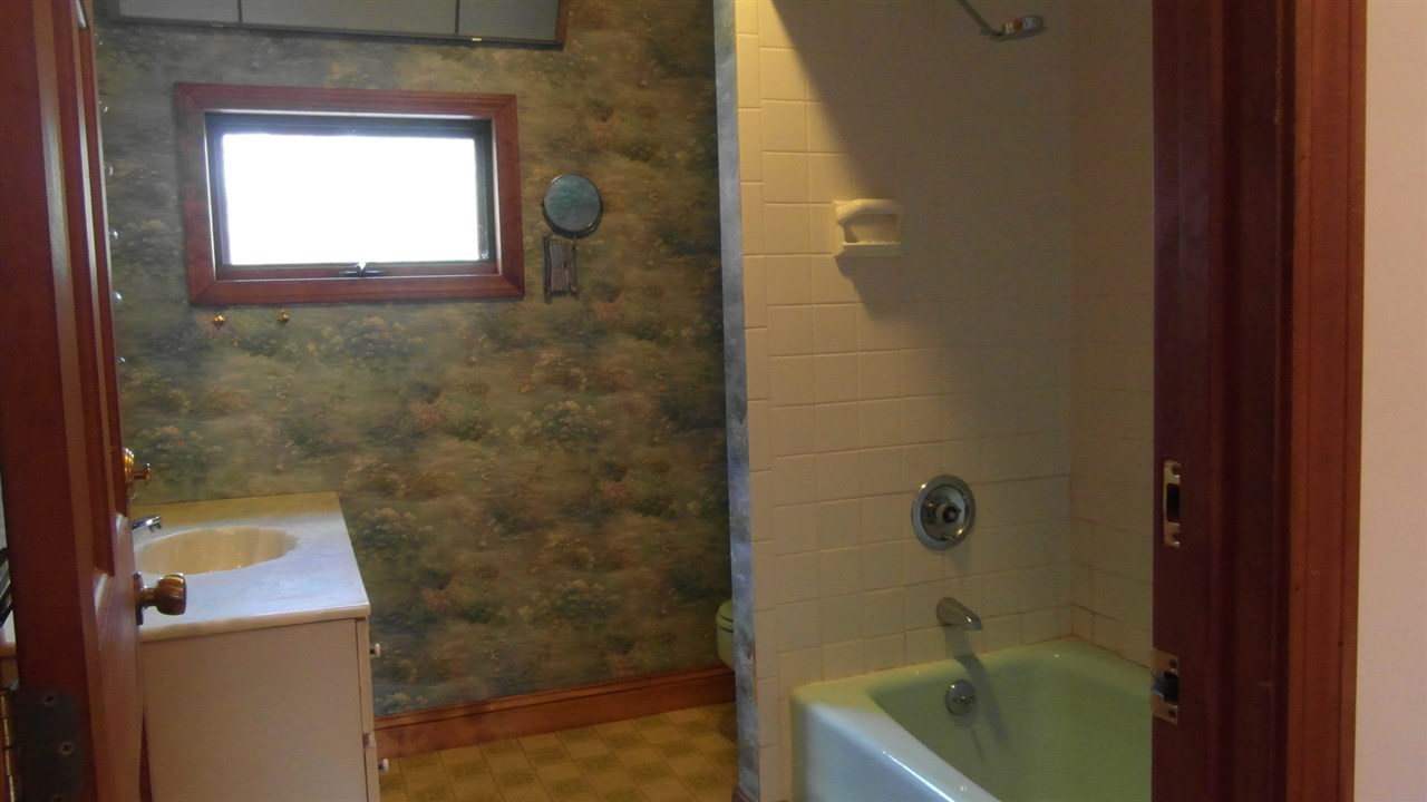 80 Nashua Road Pelham, NH 03076 - Photo 21 of 28 Gallery Image 21
