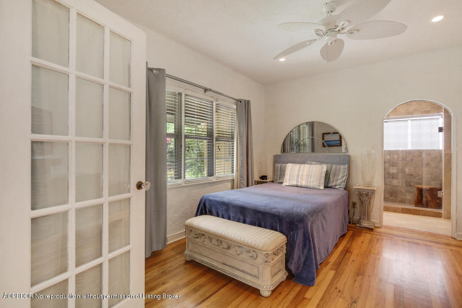 703 Sunset Road West Palm Beach, FL 33401 - Photo 17 of 20 Flamingo Master Bedroom