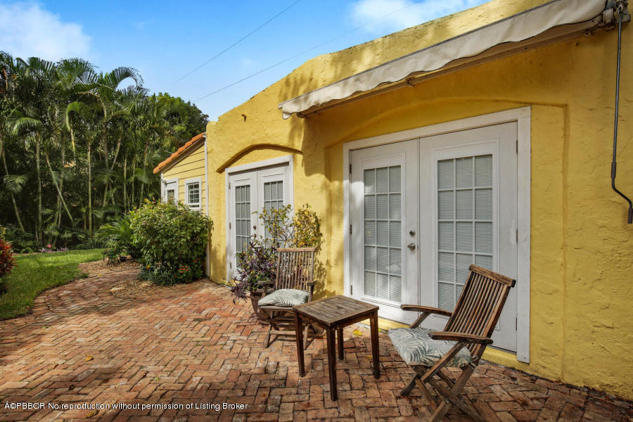 703 Sunset Road West Palm Beach, FL 33401 - Photo 18 of 20 Flamingo Exterior Back