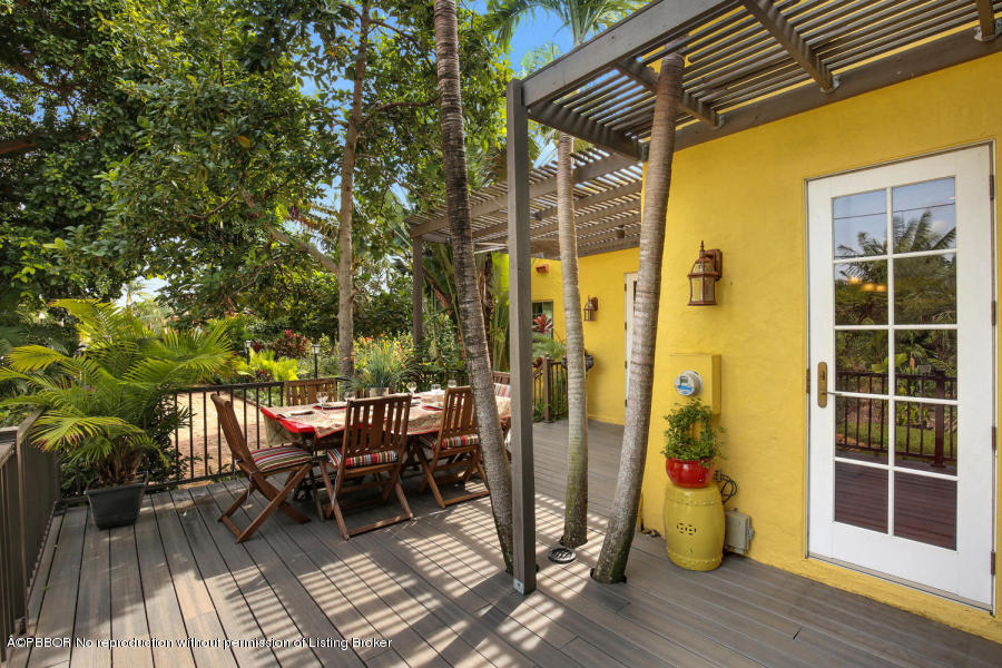 703 Sunset Road West Palm Beach, FL 33401 - Photo 20 of 20 Flamingo Lanai
