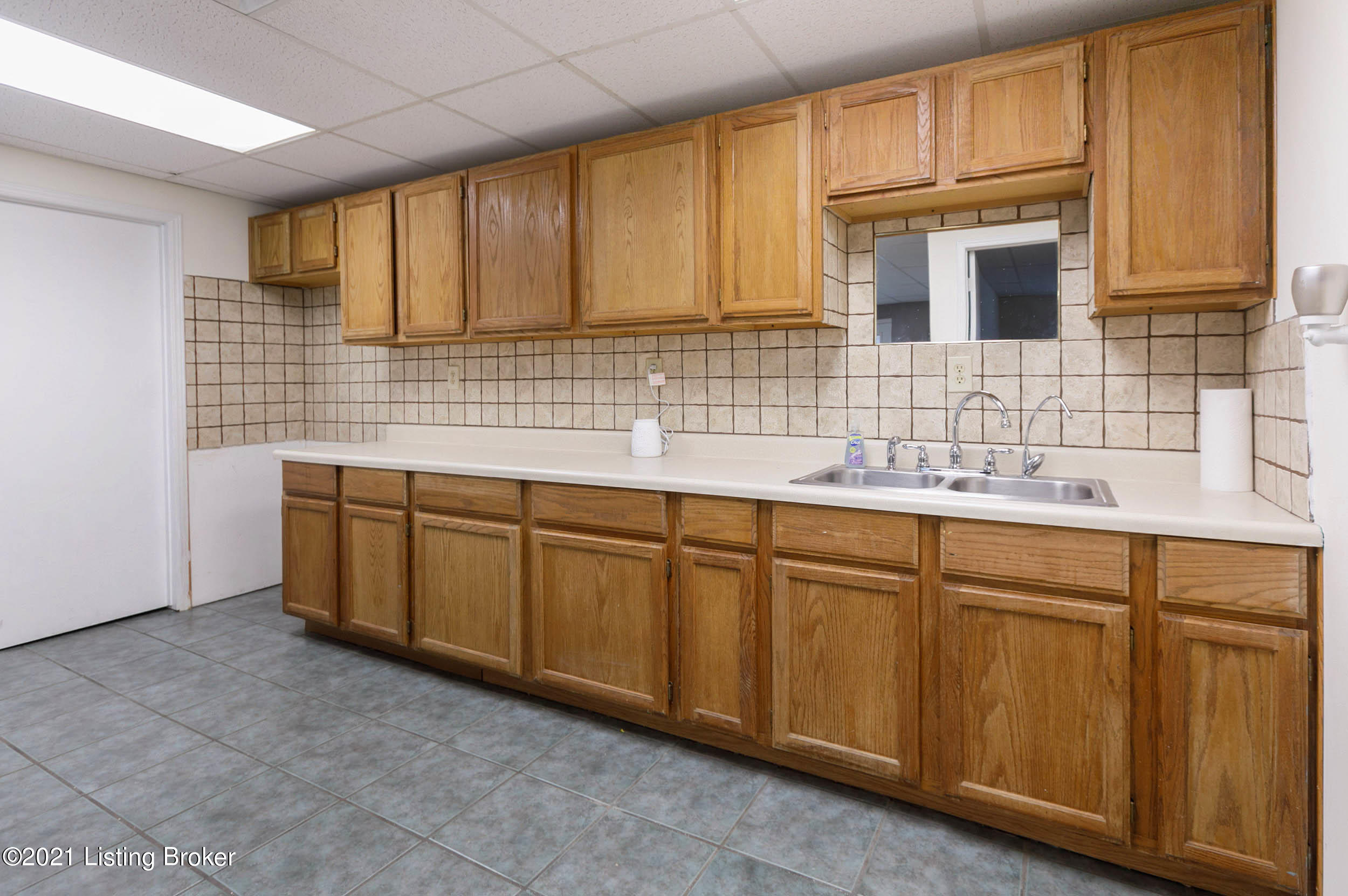 904 Osborne Road Ekron, KY 40117 - Photo 33 of 47 0040