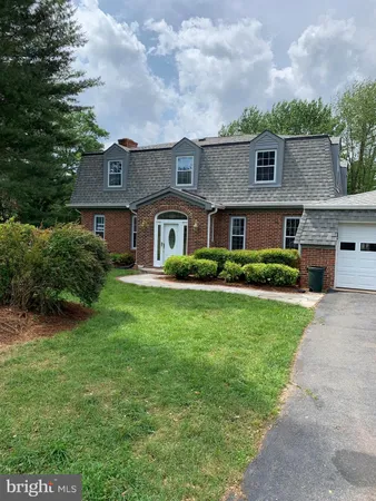 $4,400 | 1614 Charnita Court, Vienna, VA 22182