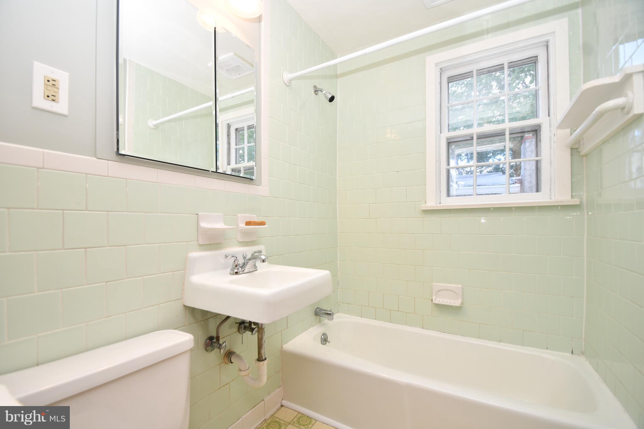 2412 Golupski Road Baltimore, MD 21221 - Photo 21 of 24