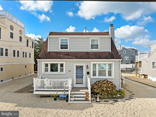 $629,000 | 20 West Washington Avenue, Unit 2, Long Beach Township, NJ 08008