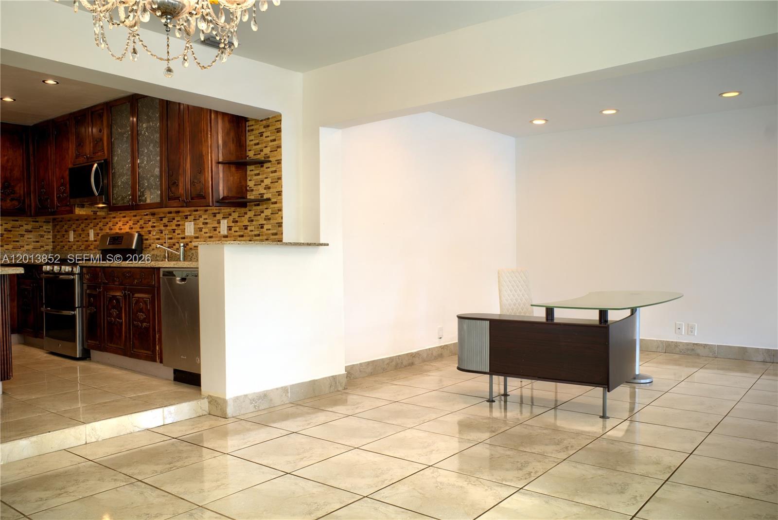 301 Southwest 5th Street Hallandale Beach, FL 33009 - Photo 12 of 45