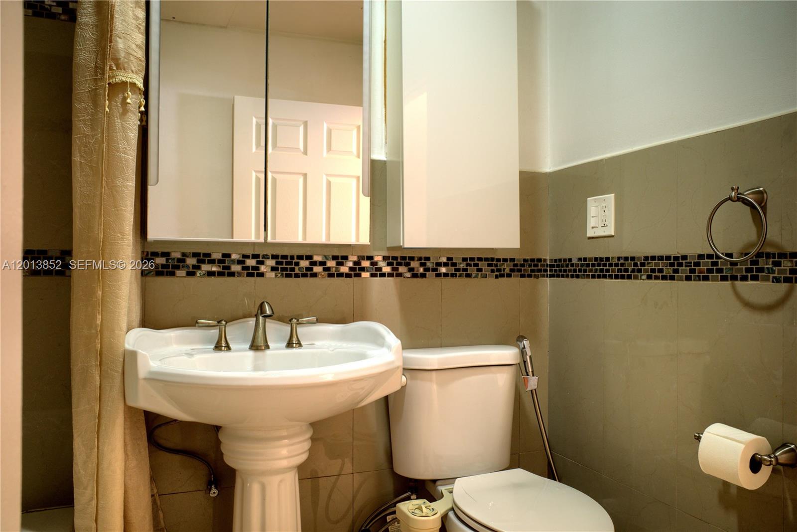 301 Southwest 5th Street Hallandale Beach, FL 33009 - Photo 41 of 45