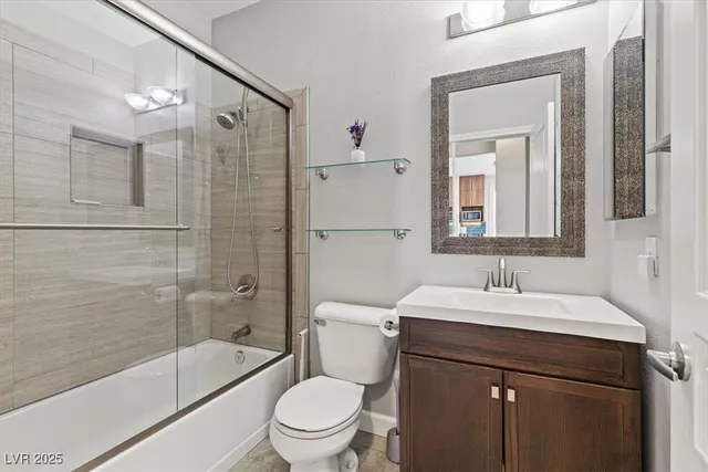 $2,400 | 660 Peachy Canyon Circle, Unit 201, Las Vegas, NV 89144