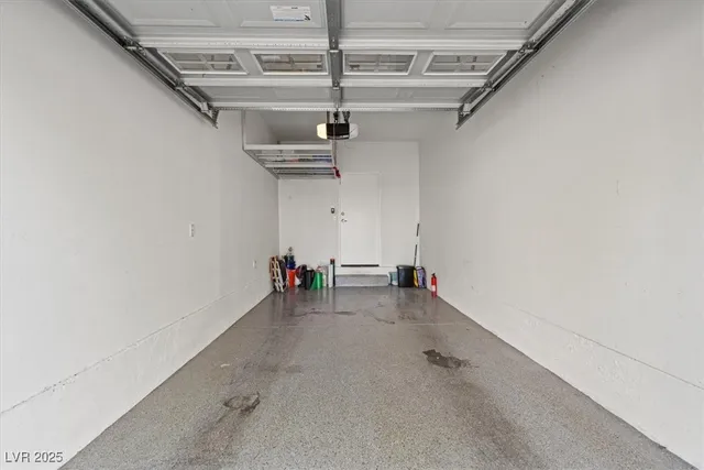 $2,400 | 660 Peachy Canyon Circle, Unit 201, Las Vegas, NV 89144