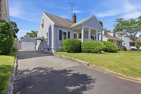 $585,000 | 15 Kennedy Road, Morris Plains, NJ 07950