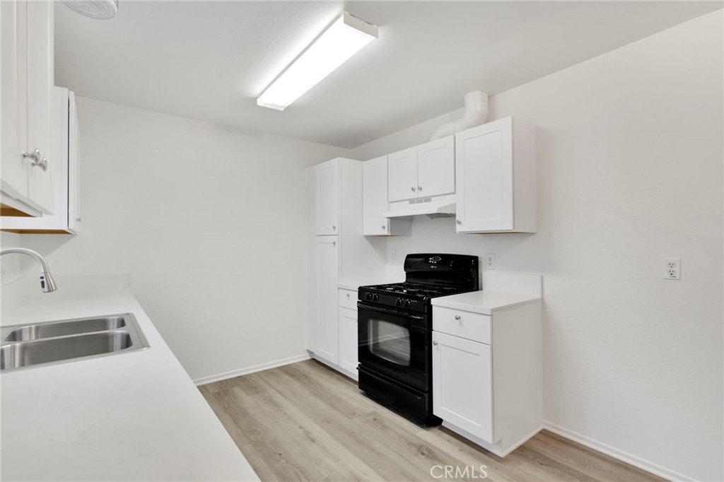 22040 Aleut Road Apple Valley, CA 92308 - Photo 10 of 28