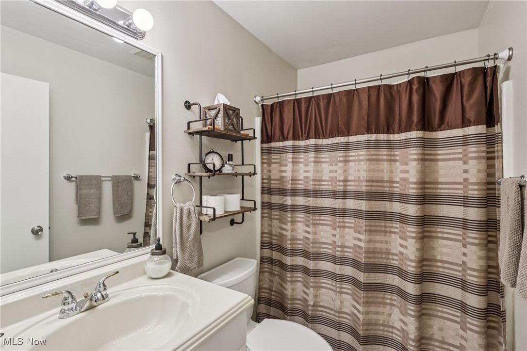 595 Hampton Ridge Drive Akron, OH 44313 - Photo 32 of 39 Gallery Image 32