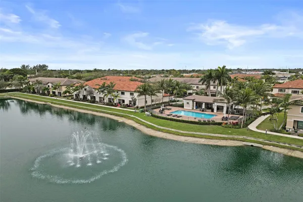 $3,375 | 4234 North Dixie Highway, Unit 125, Oakland Park, FL 33334