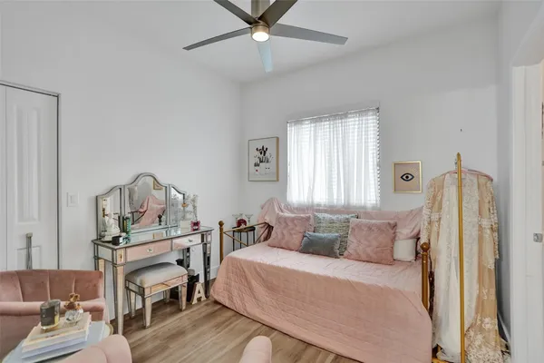 $3,375 | 4234 North Dixie Highway, Unit 125, Oakland Park, FL 33334