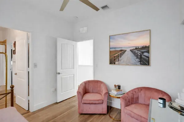 $3,375 | 4234 North Dixie Highway, Unit 125, Oakland Park, FL 33334