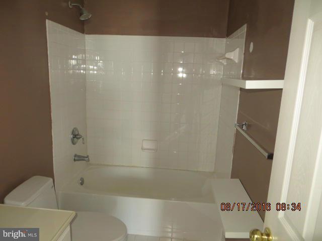 7098 Water Oak Road, Unit 122 Elkridge, MD 21075 - Photo 13 of 18 Bath (Master)