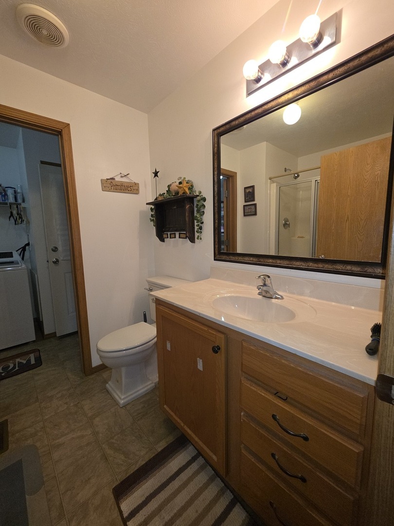 201 3rd Street Clay City, IL 62824 - Photo 46 of 92