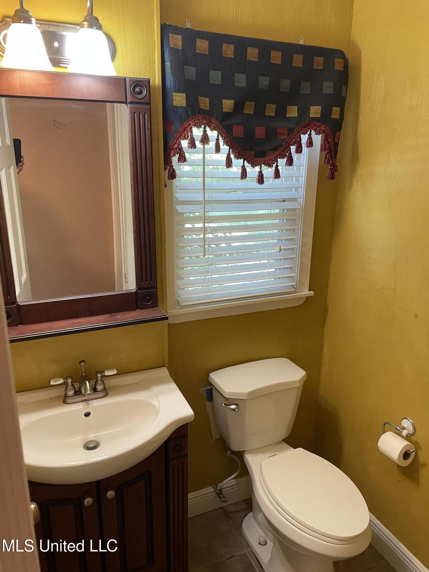 500 Charles Street Brookhaven, MS 39601 - Photo 22 of 33 IMG_0628