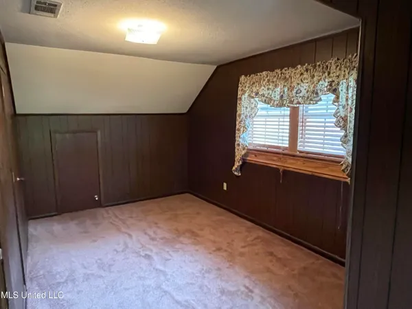 $359,900 | 500 Charles Street, Brookhaven, MS 39601