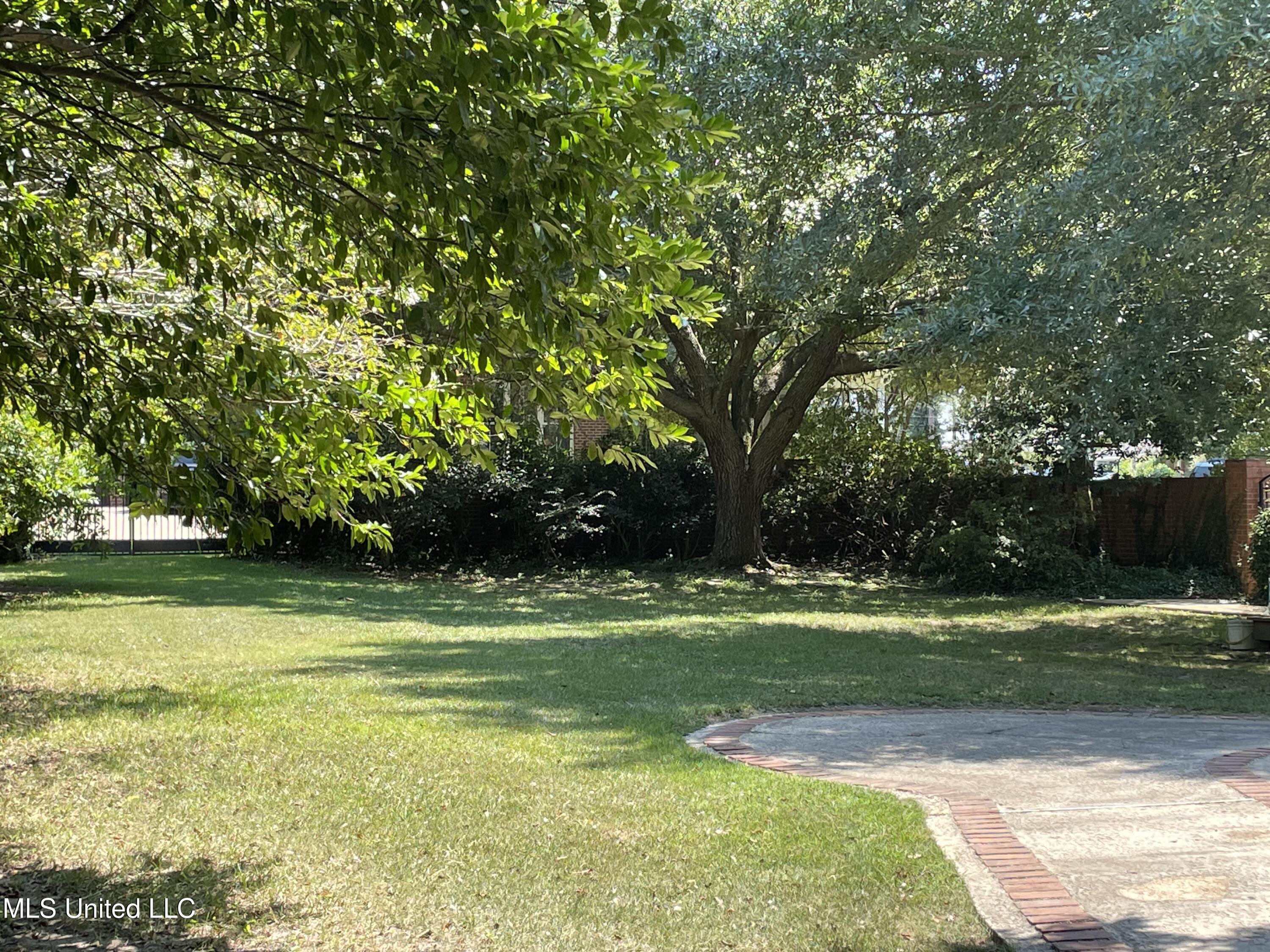 500 Charles Street Brookhaven, MS 39601 - Photo 33 of 33 IMG_0639