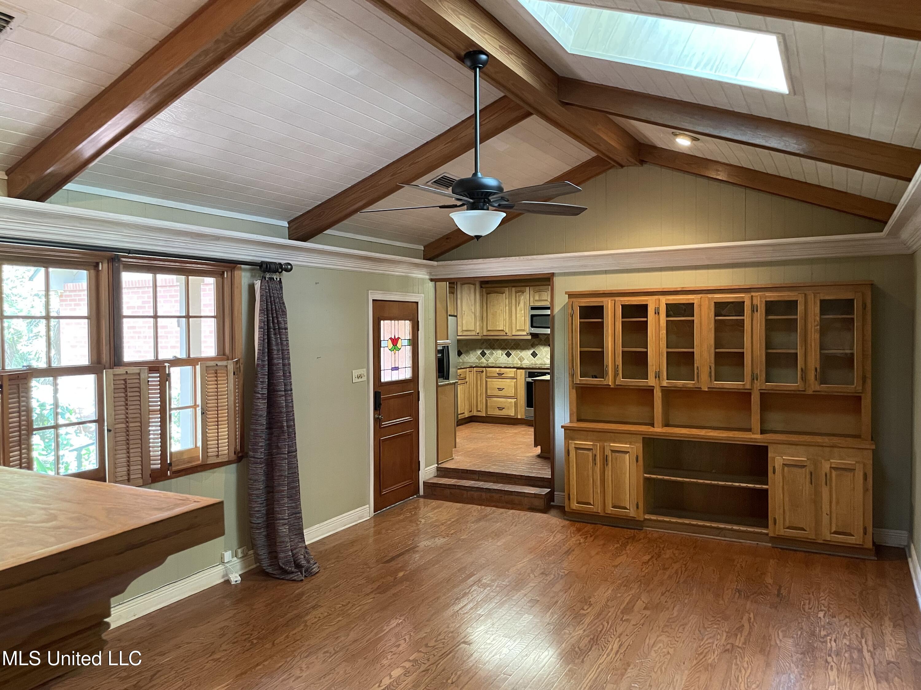 500 Charles Street Brookhaven, MS 39601 - Photo 4 of 33 IMG_0627