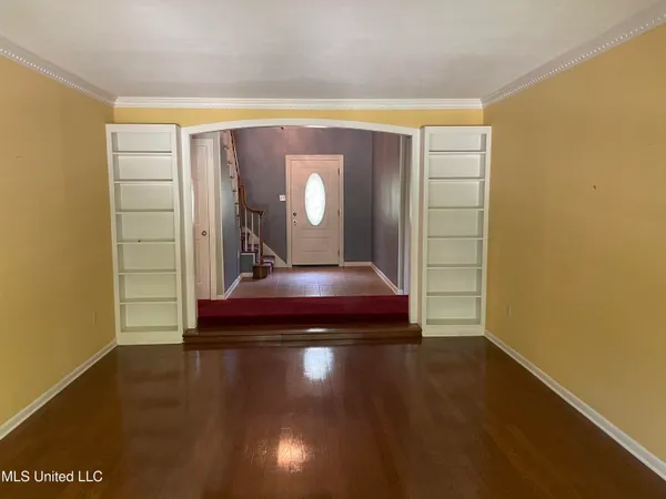 $359,900 | 500 Charles Street, Brookhaven, MS 39601