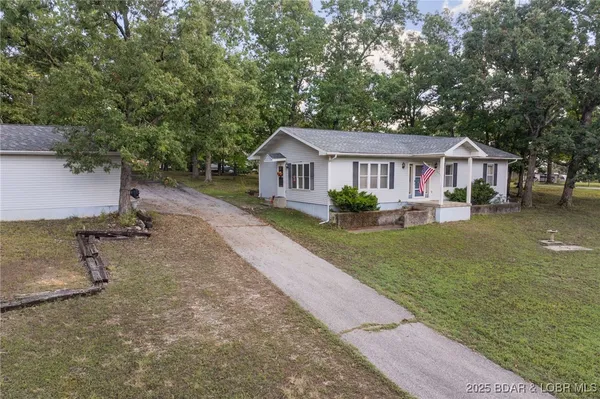 15 Dolores Street, Camdenton, MO 65020