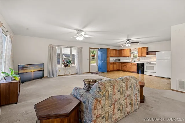 $210,000 | 15 Dolores Street, Camdenton, MO 65020