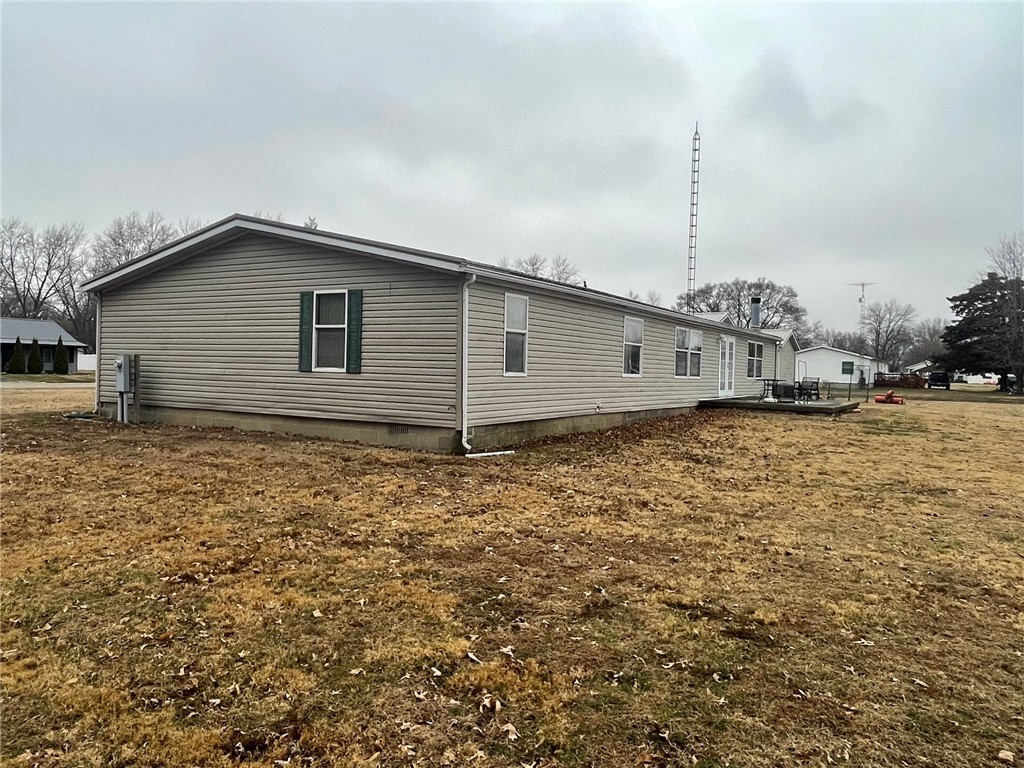 312 5th Street Cowden, IL 62422 - Photo 4 of 24