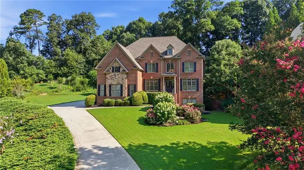 $900,000 | 5850 Cool Springs Drive, Cumming, GA 30040
