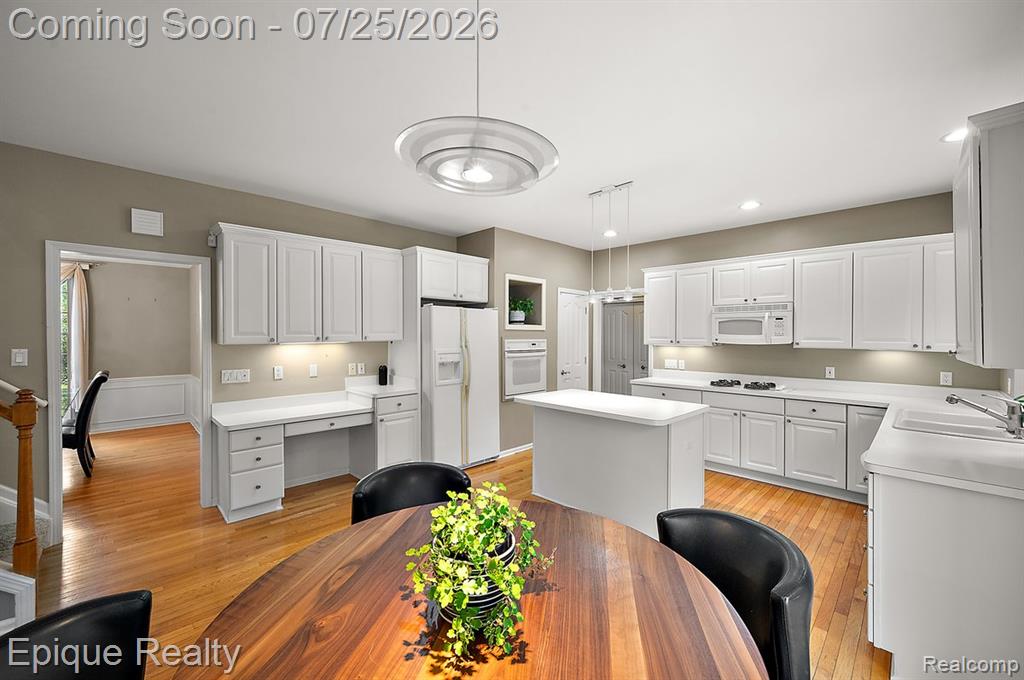 1909 Catlin Drive Rochester, MI 48306 - Photo 29 of 76