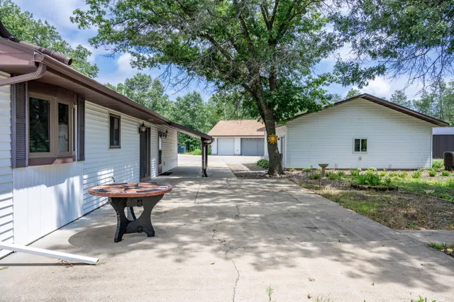 $460,000 | W6403 23rd Street, Necedah, WI 54646