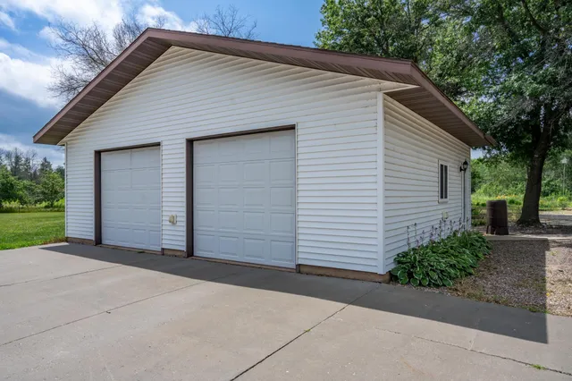 $460,000 | W6403 23rd Street, Necedah, WI 54646