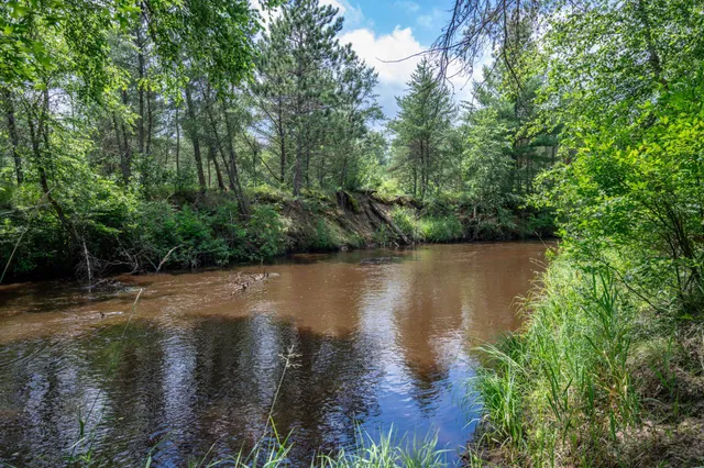 $460,000 | W6403 23rd Street, Necedah, WI 54646