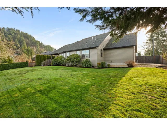 $735,000 | 6032 Graystone Loop, Springfield, OR 97478