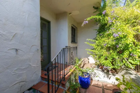$1,350,000 | 2521 Collier Avenue, San Diego, CA 92116