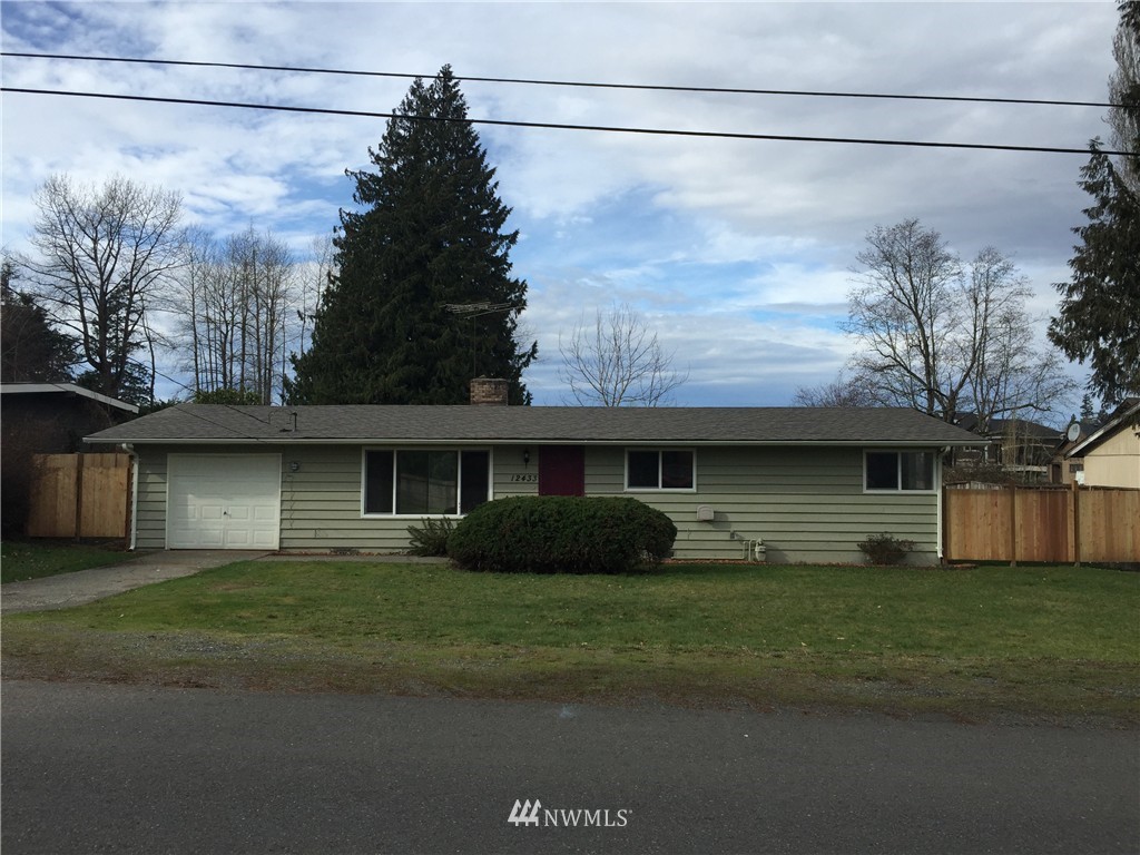 12433 156th Avenue Southeast Renton, WA 98059 - Photo 2 of 15 Gallery Image 2