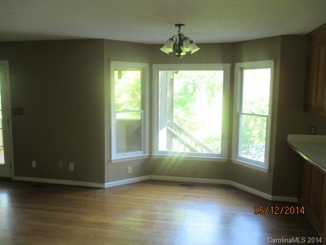1135 Cathey Road Charlotte, NC 28214 - Photo 8 of 13 Gallery Image 8