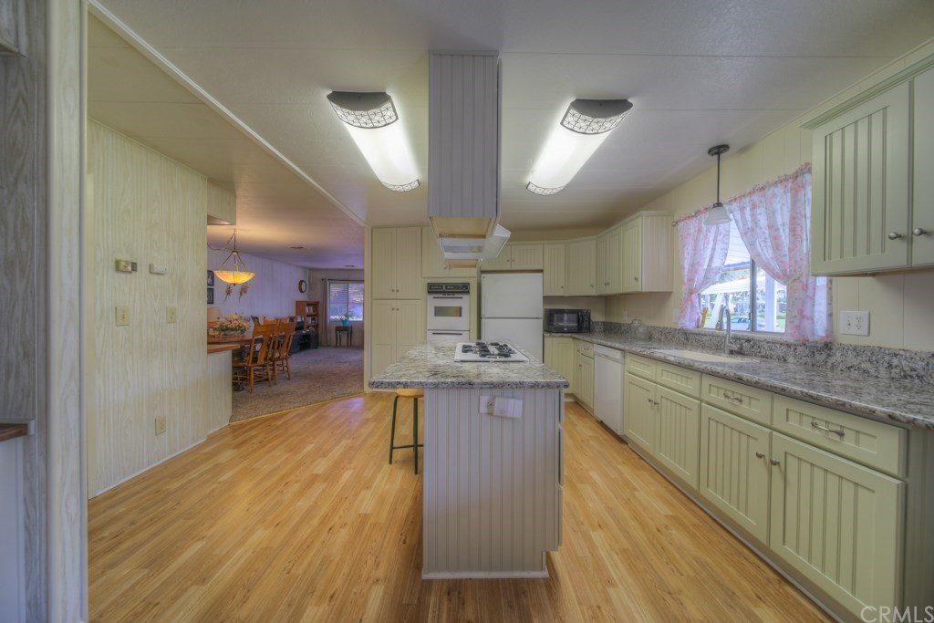 4000 Pierce Street, Unit 333 Riverside, CA 92505 - Photo 13 of 40